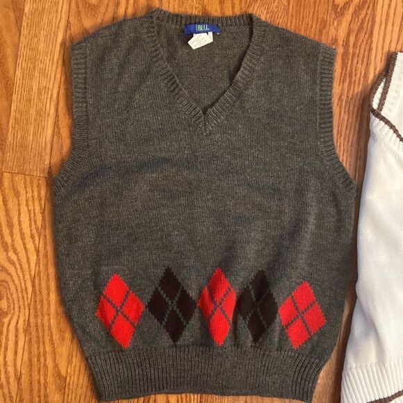 2 sleeveless sweater vests - eight is the gray one & size 7/8 is the white one - Picture 2 of 6